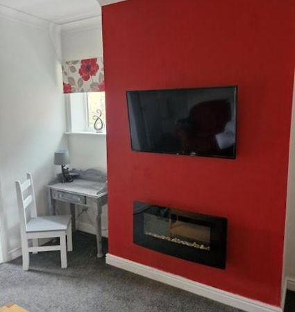 3 Bedroom House, Close To Woodland, Chesterfield And Peak District Brimington Екстериор снимка